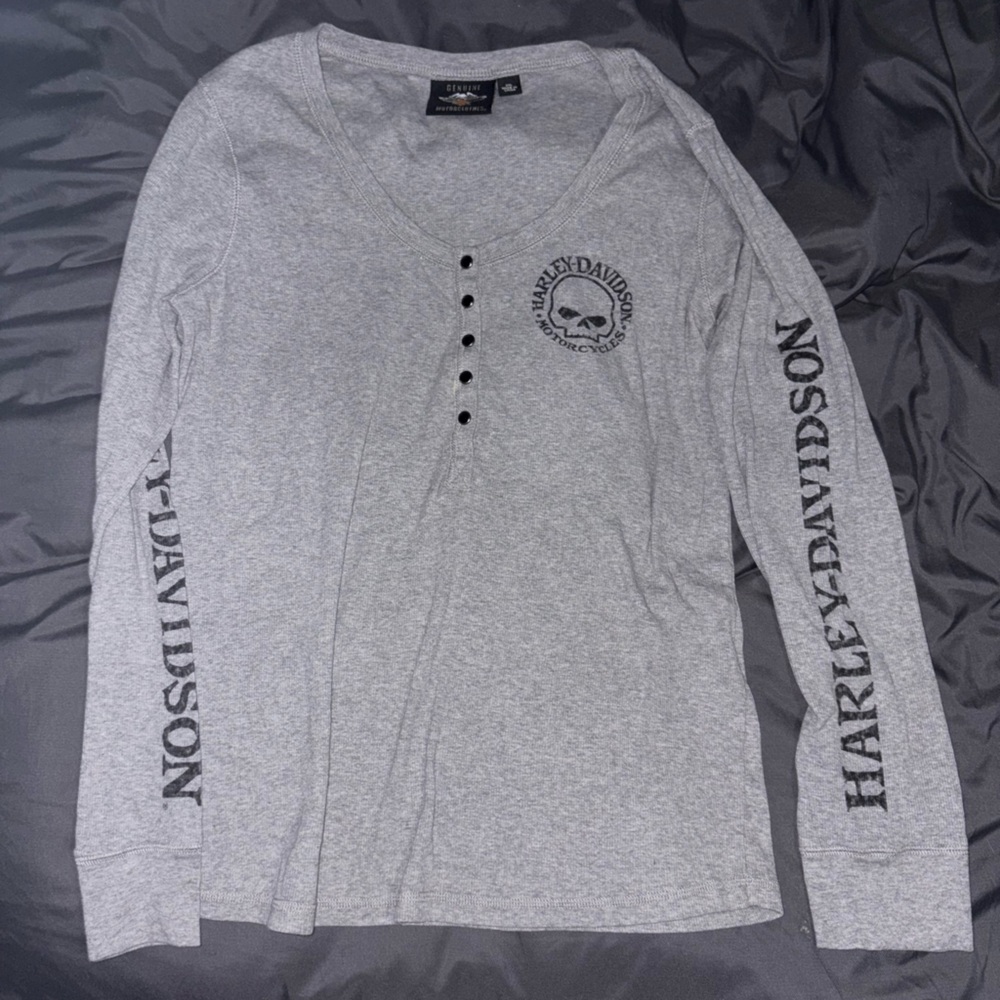 Harley-Davidson Gray Long Sleeve Tee with Vertical Lettering